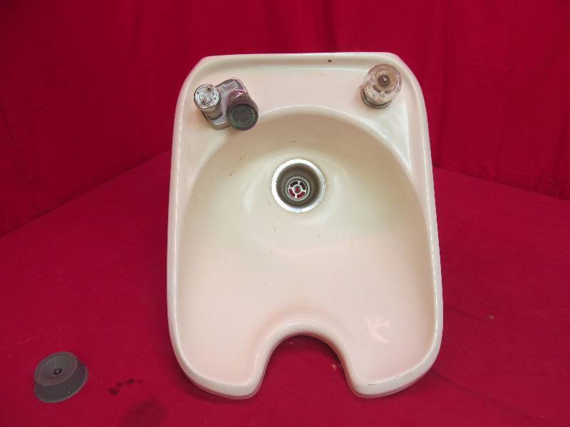 Hair stylist sink