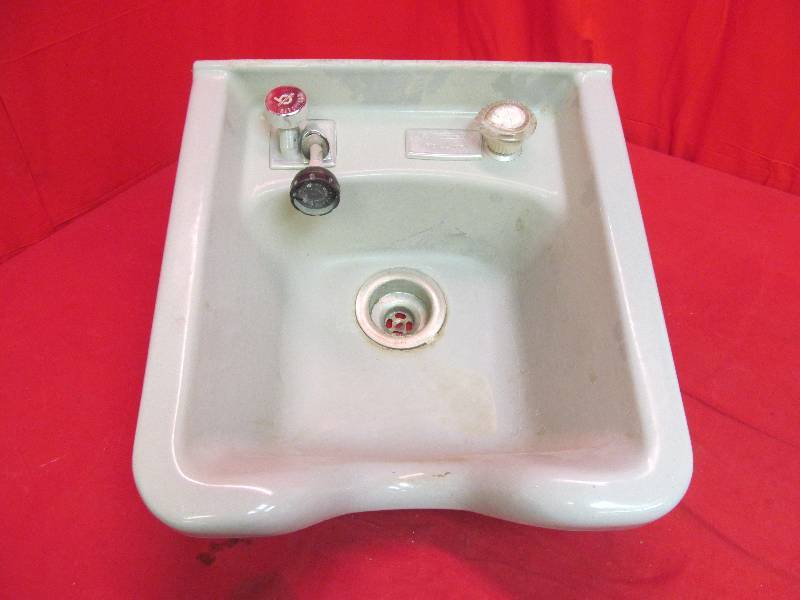 Hair stylist sink