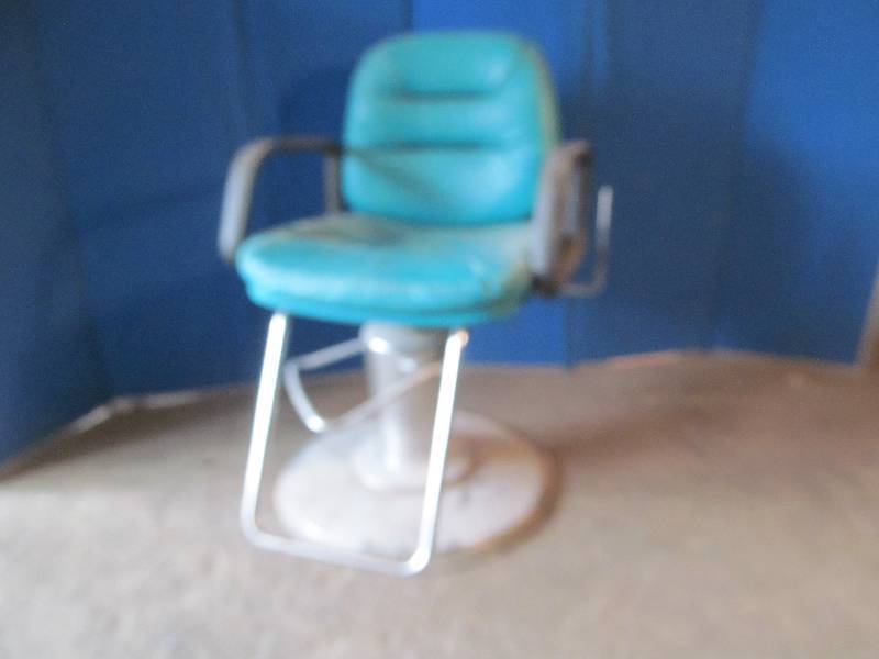 hair stylist chair