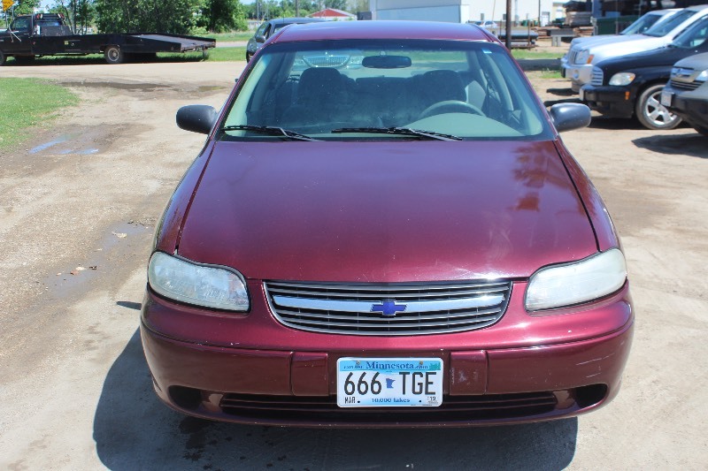 lot 2548 image: 2001 Chevrolet Malibu - 100,998 Miles -