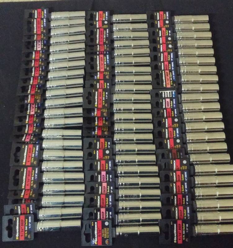 lot 2 image: 78 GearWrench 916 Deep Sockets, like new Liquidation