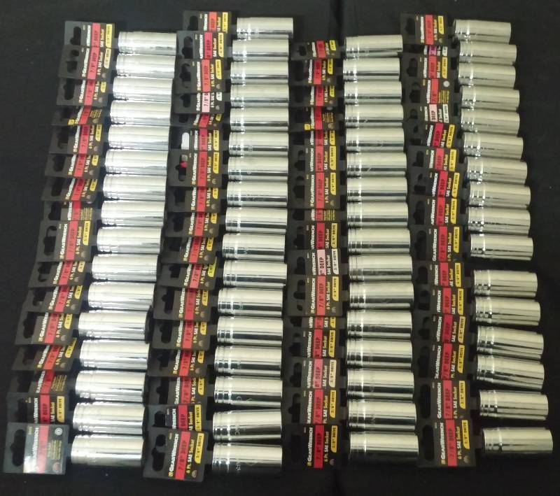lot 4 image: 65 GearWrench 78 Deep Sockets, like new Liquidation