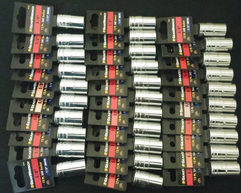 lot 5 image: 31 GearWrench 58 12pt Sockets, like new Liquidation