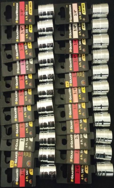 lot 9 image: 22 GearWrench 34 Sockets, like new Liquidation