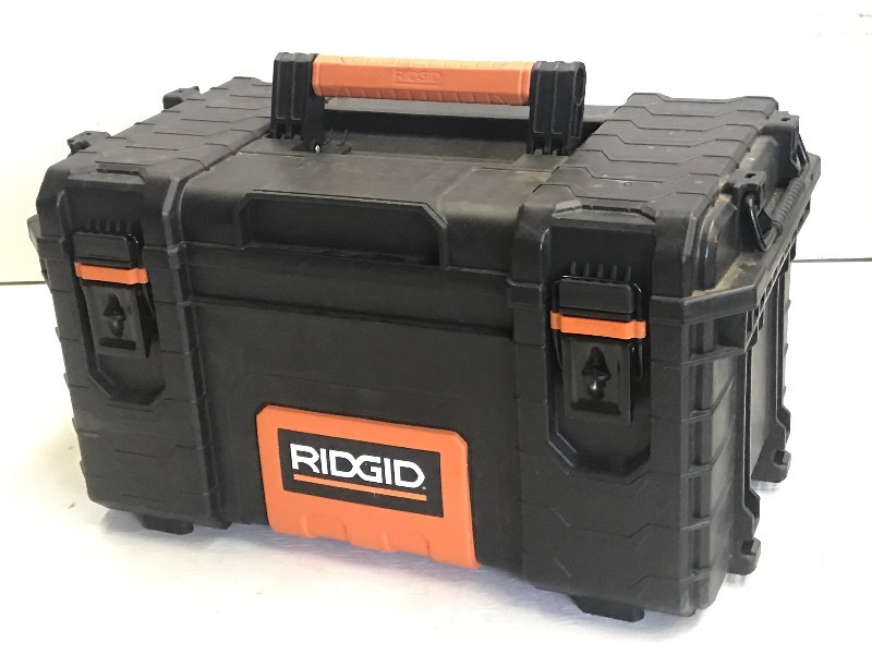 lot 16 image: Ridgid 22 Pro Gear Tool Box, In Gr...