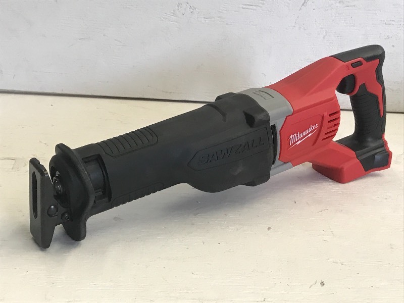 lot 28 image: Milwauee M18 Cordless Sawzall, Unus...