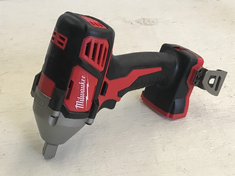 lot 47 image: Milwauee M18 Cordless 12 Compact ...