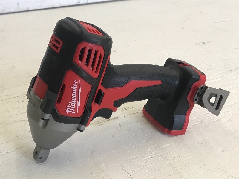 lot 48 image: Milwauee M18 Cordless 12 Compact ...