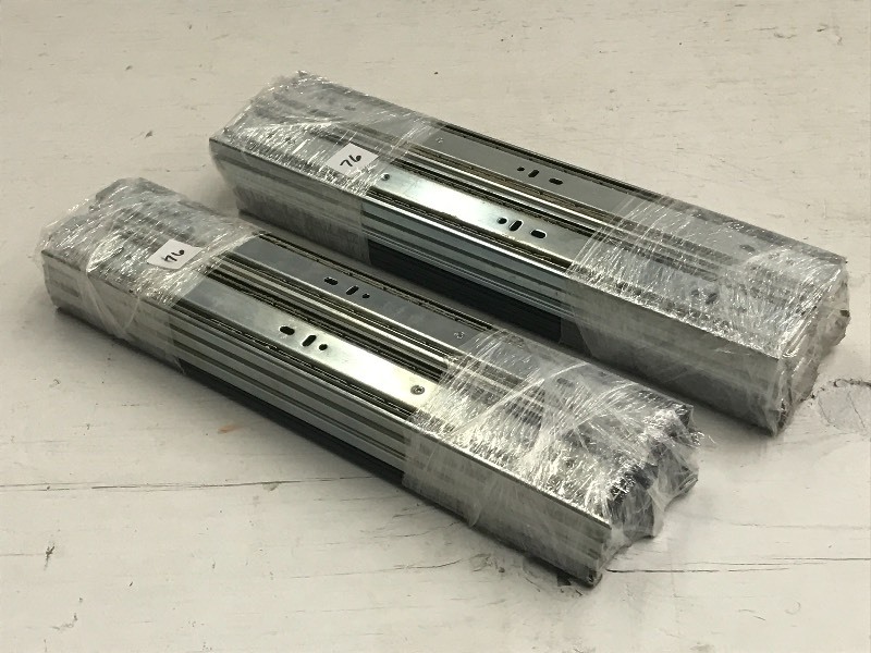lot 78 image: Ten Pair Of (16) 100# Full-Extensio...