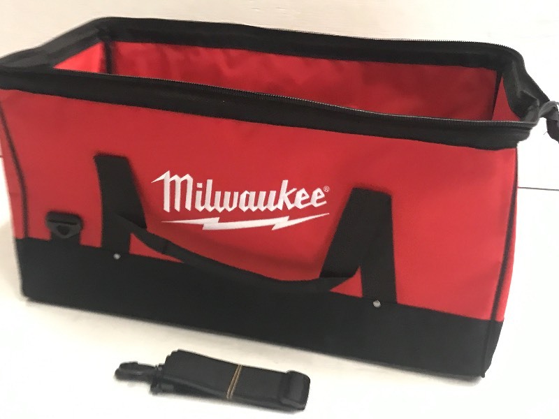 lot 83 image: Milwaukee 11x11x22 Tool Bag, Unu...
