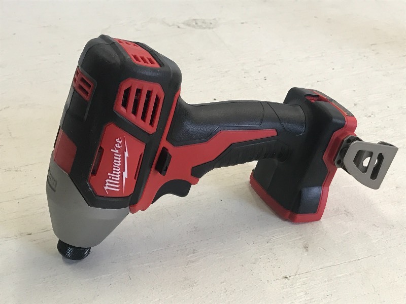 lot 44 image: Milwaukee M18 Cordless 14 Hex Imp...