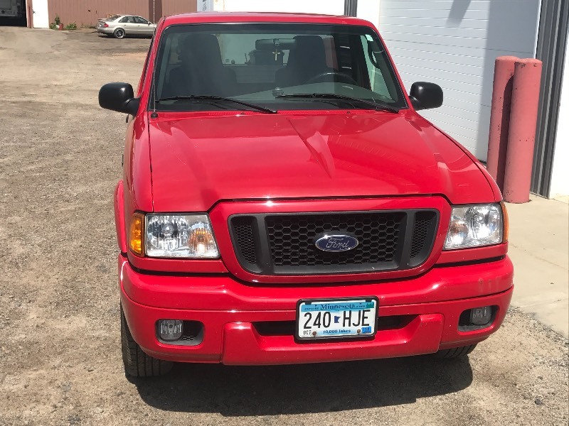 lot 2 image: 2004 Ford Ranger Edge