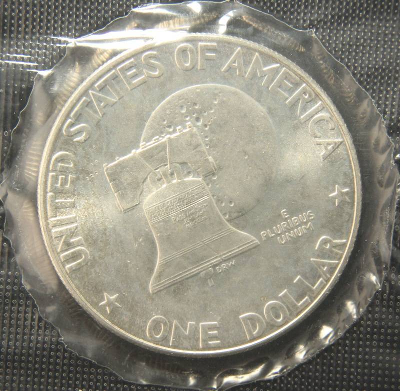 1976 BiCentennial 40% Silver Eisenhower Dollar sealed