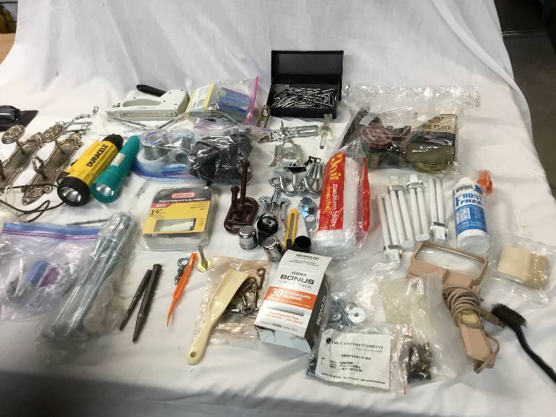 lot 65 image: Garage lot Wires, Stapler soder wire shoe cleaning kit Straight edge blades