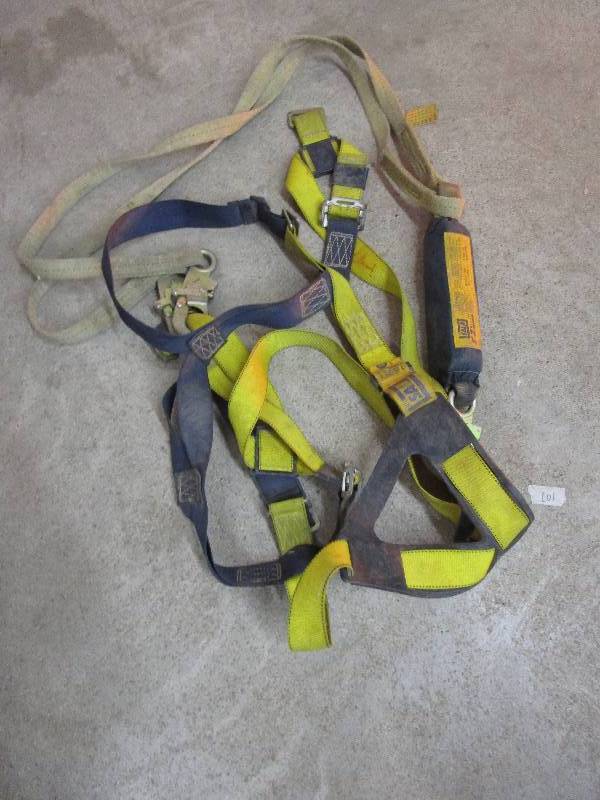 lot 18 image: Safety Harness