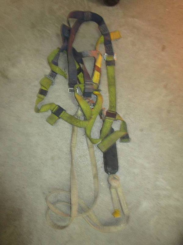 lot 22 image: Safety Harness