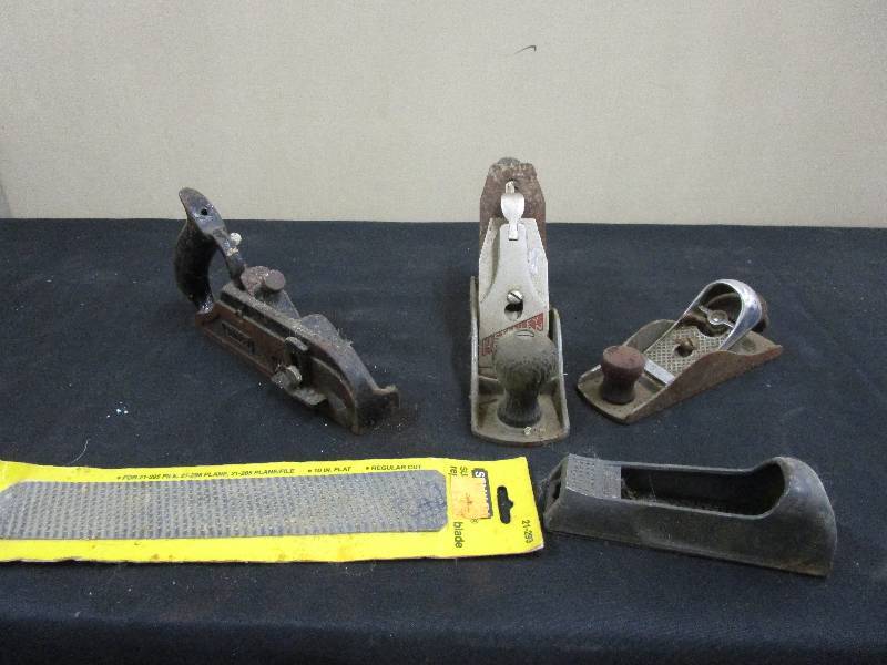 lot 52 image: Stanley Planes and More