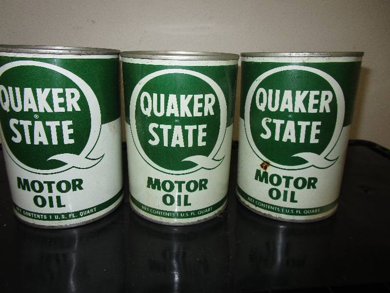 lot 110 image: 1-Full Can of Quaker State Motor Oil 1 Fl Qt 2 Empty
