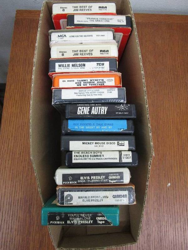 lot 116 image: 14 8-Track Tapes