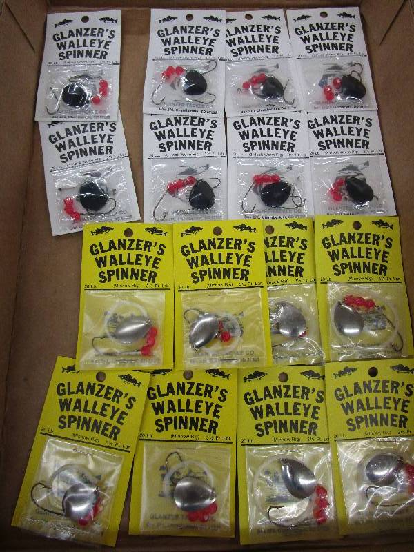 lot 131 image: 8 Glanzers Walley Spinners and 8 Different Glanzer Walley Spinners