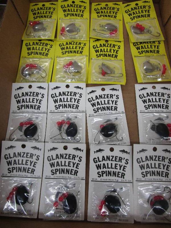lot 132 image: 8 Glanzers Walley Spinners and 8 Different Glanzer Walley Spinners