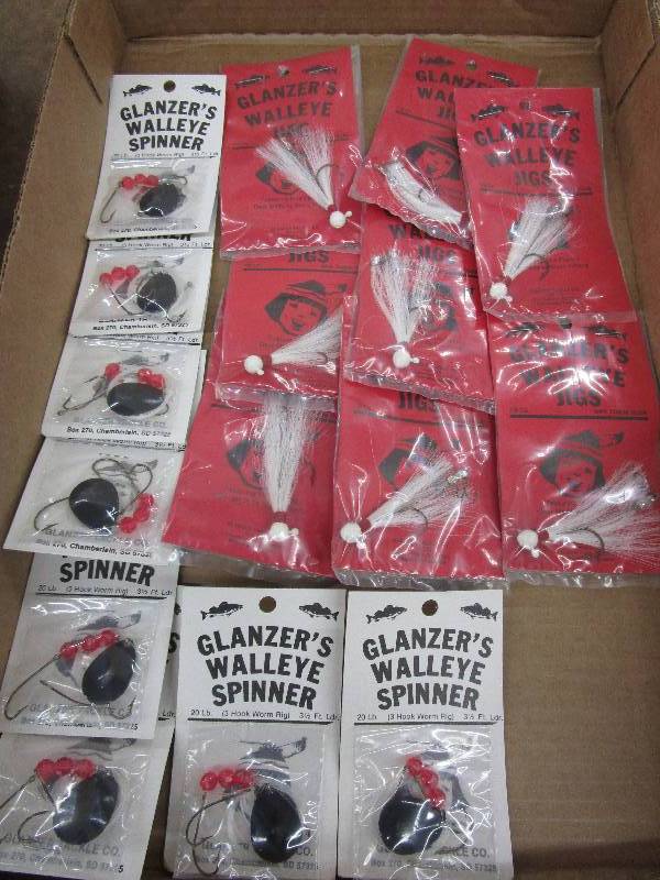 lot 143 image: 8 Walley Spinners and 8 Jigs