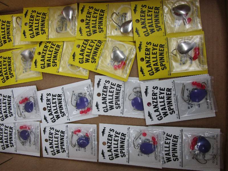 lot 145 image: 12 Walley Spinners Silver and Purple