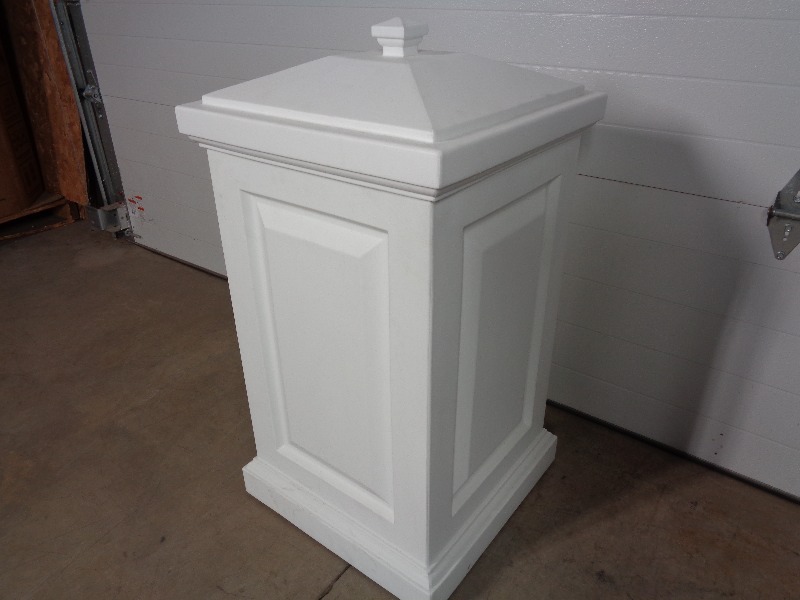 lot 18 image: New Polyethylene Patio Storage Bin