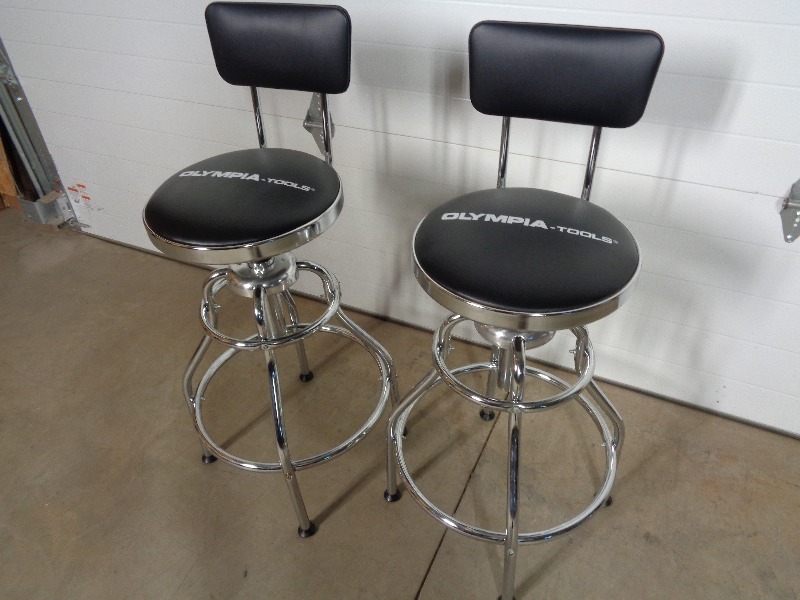lot 22 image: Pair of Olympia Tools Bench Stools