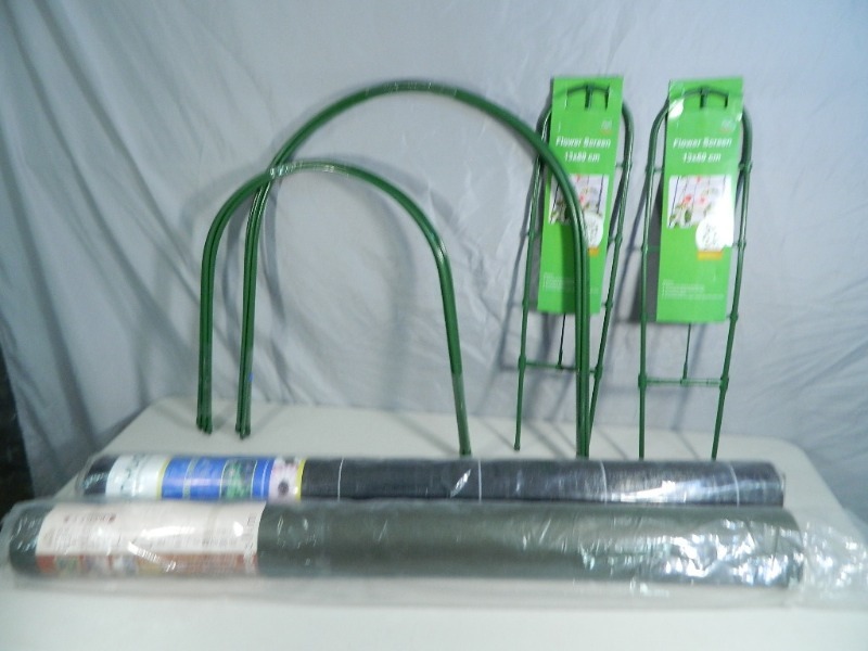lot 67 image: New Garden Items