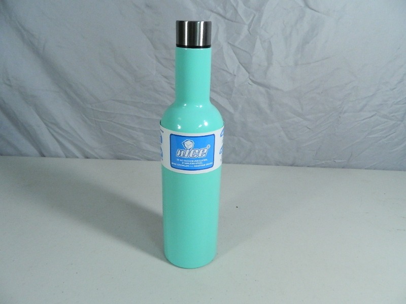 lot 83 image: New nIce 25 Oz Vacuum Insulated Stainless Steel Wine Growler