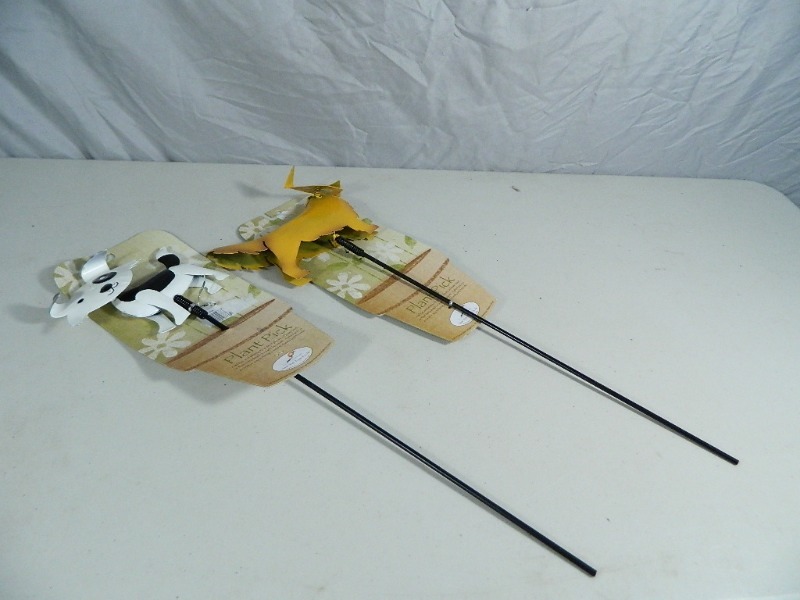 lot 161 image: 2 New Metal Super Cute Dog Plant Pics