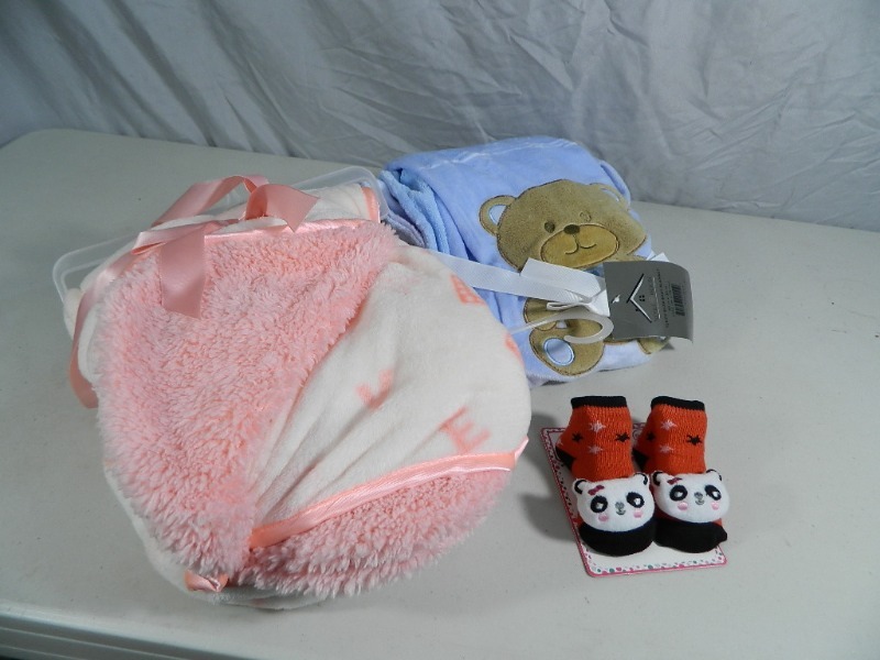lot 184 image: New Baby Items