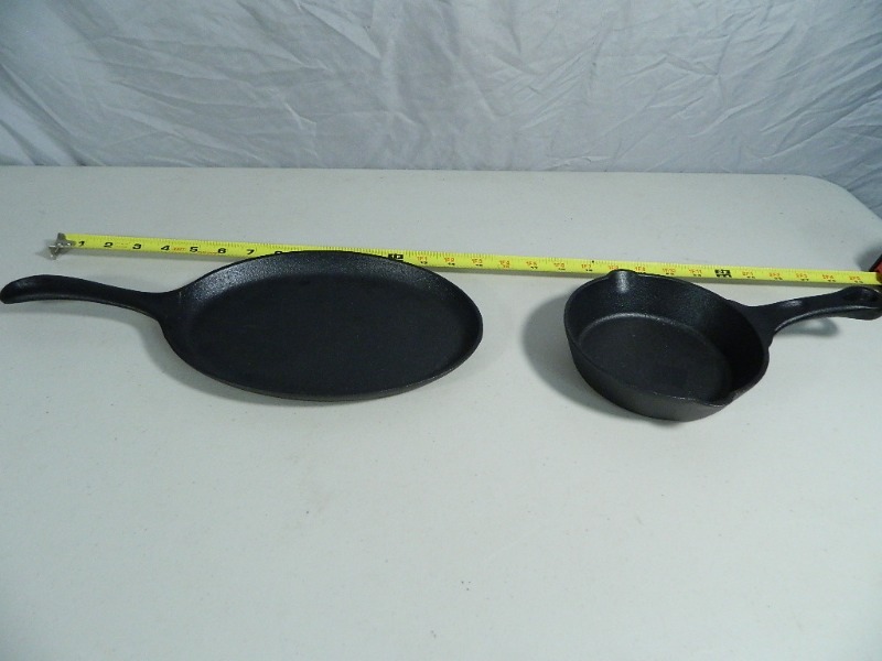 lot 229 image: 2 New Cast Iron Pans