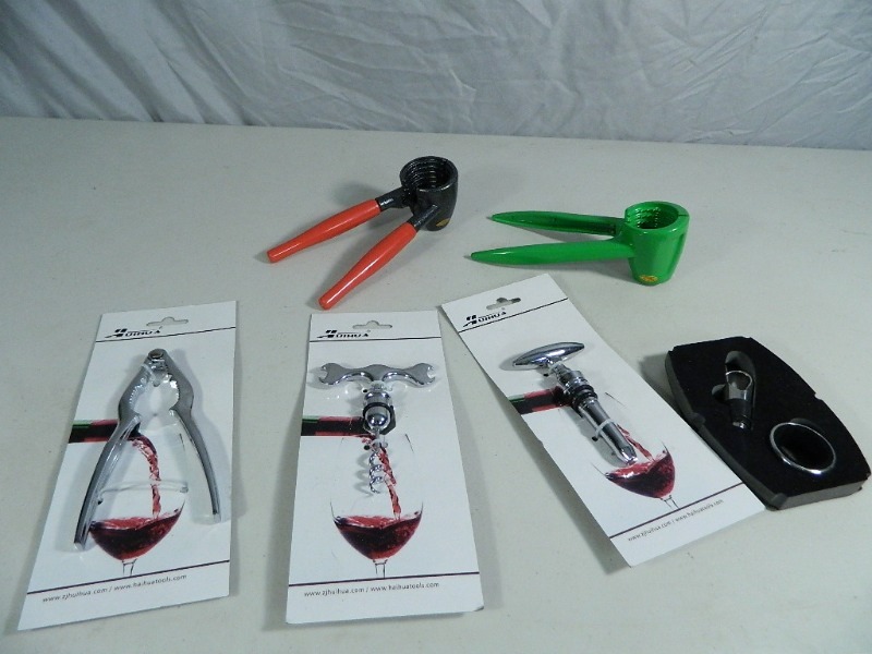 lot 230 image: New Wine Accessories and Nutcrackers