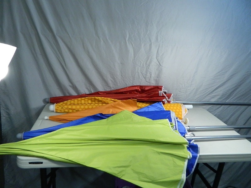 lot 271 image: 5 New Assorted Umbrellas