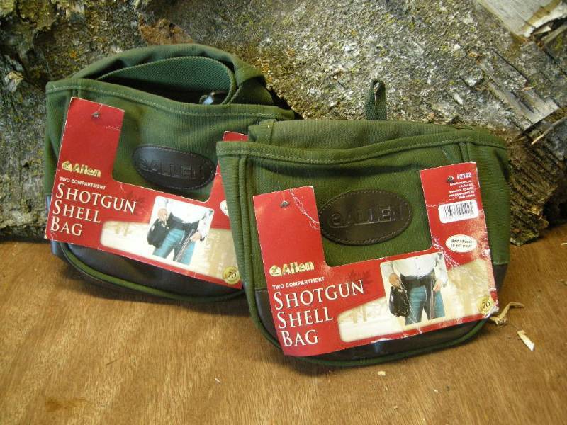 lot 50 image: 2 Allen Shotgun Shell Bags
