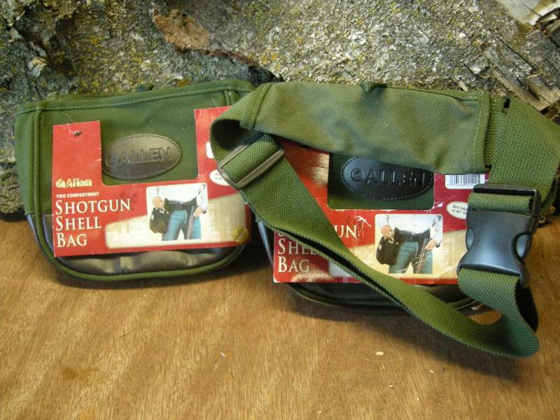 lot 51 image: 2 Allen Shotgun Shell Bags