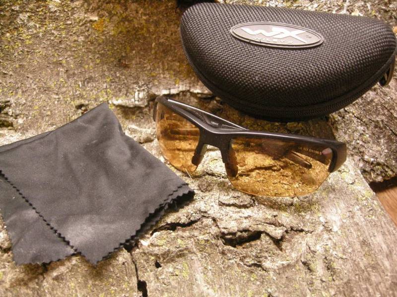 lot 72 image: Wiley X Saint Sunglasses