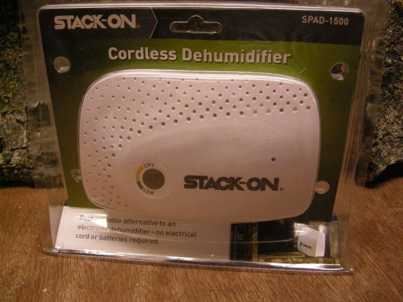 lot 105 image: Stack-On Cordless Dehumidifier