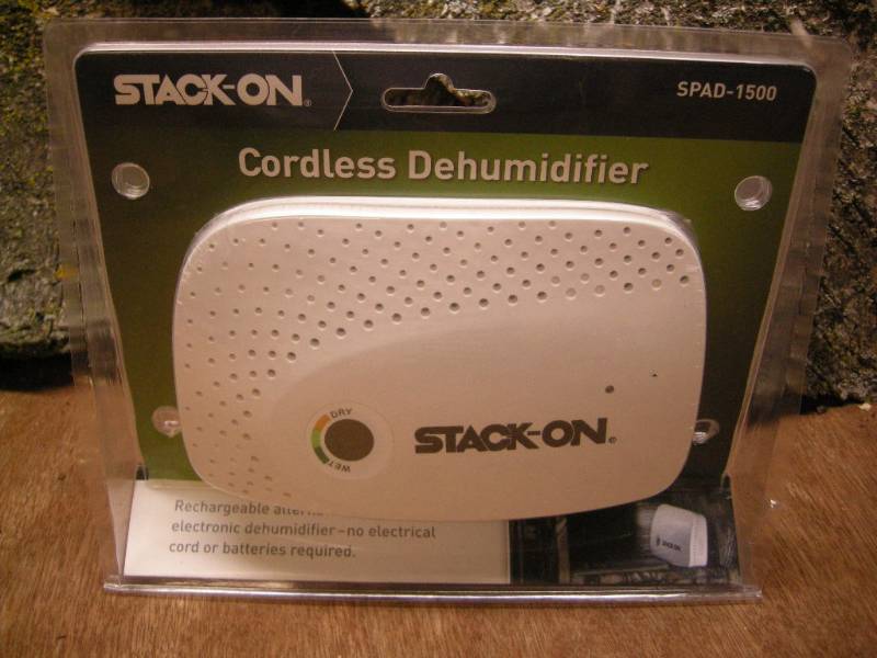 lot 106 image: Stack-On Cordless Dehumidifier