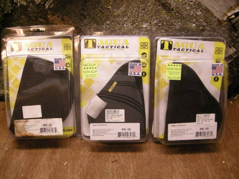 lot 147 image: 3 Tagua Tactical RE-10 Pocket Holsters