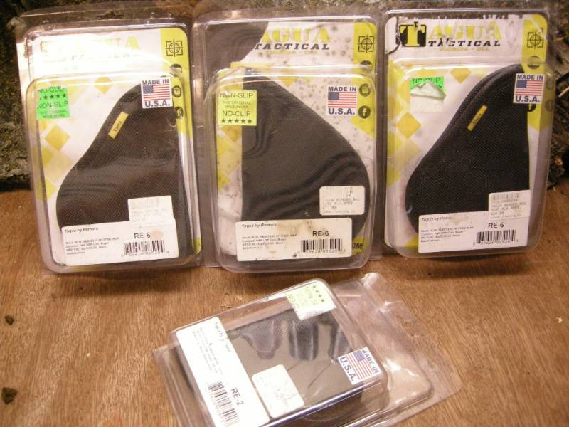 lot 148 image: 4 Tagua Tactical Pocket Holsters
