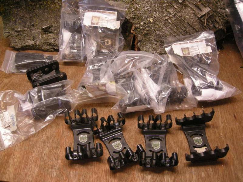 lot 201 image: Taccom Shell Holders