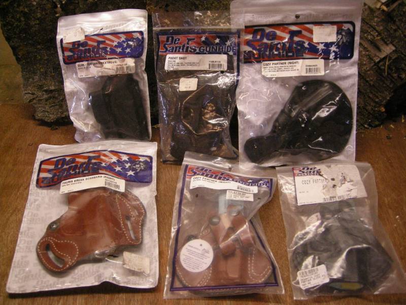 lot 202 image: 6 DeSantis Holsters