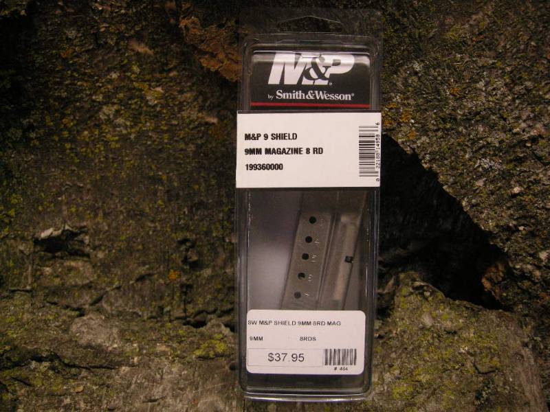 lot 81 image: M&P 9mm Magazine 8 Round