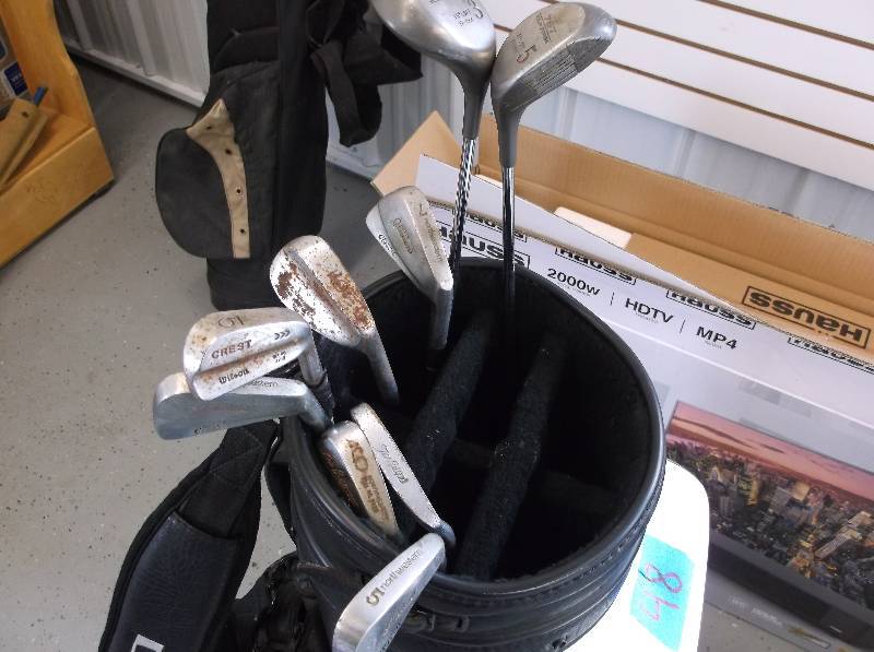 GOFF BAG AND CLUBS