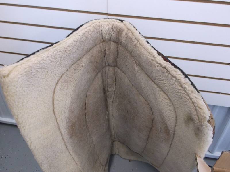 SADDLE BLANKET