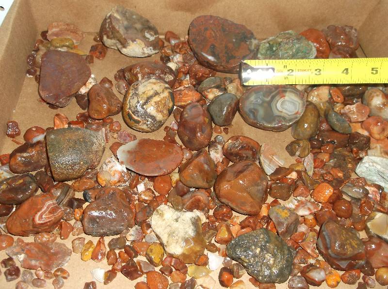 AGATES