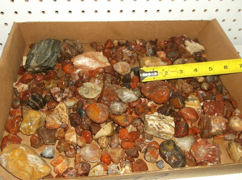AGATES